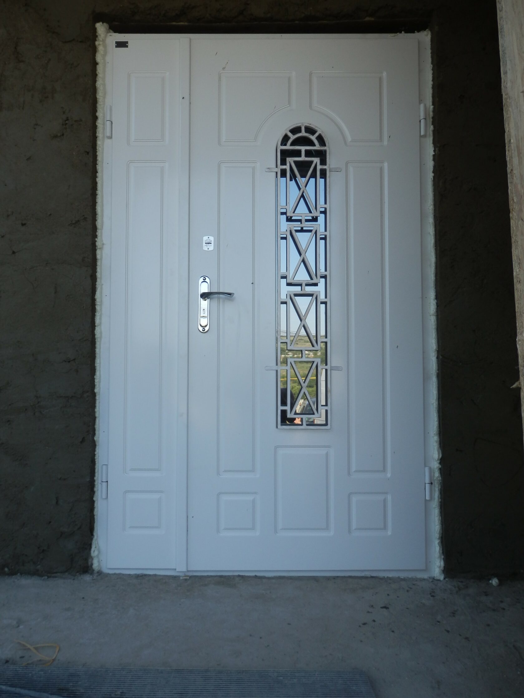 Металлические двери в Молдове Металлические двери в Молдове